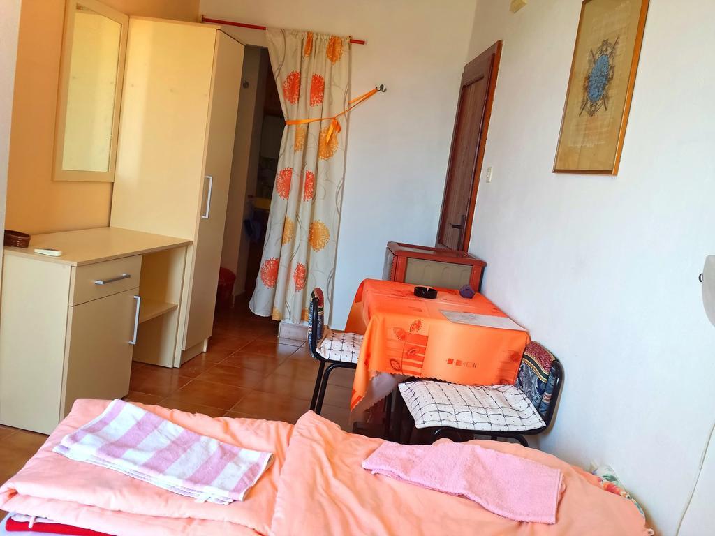 Apartments Prag Ulcinj Rom bilde