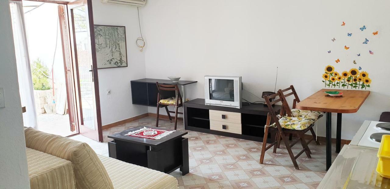 Apartments Prag Ulcinj Eksteriør bilde
