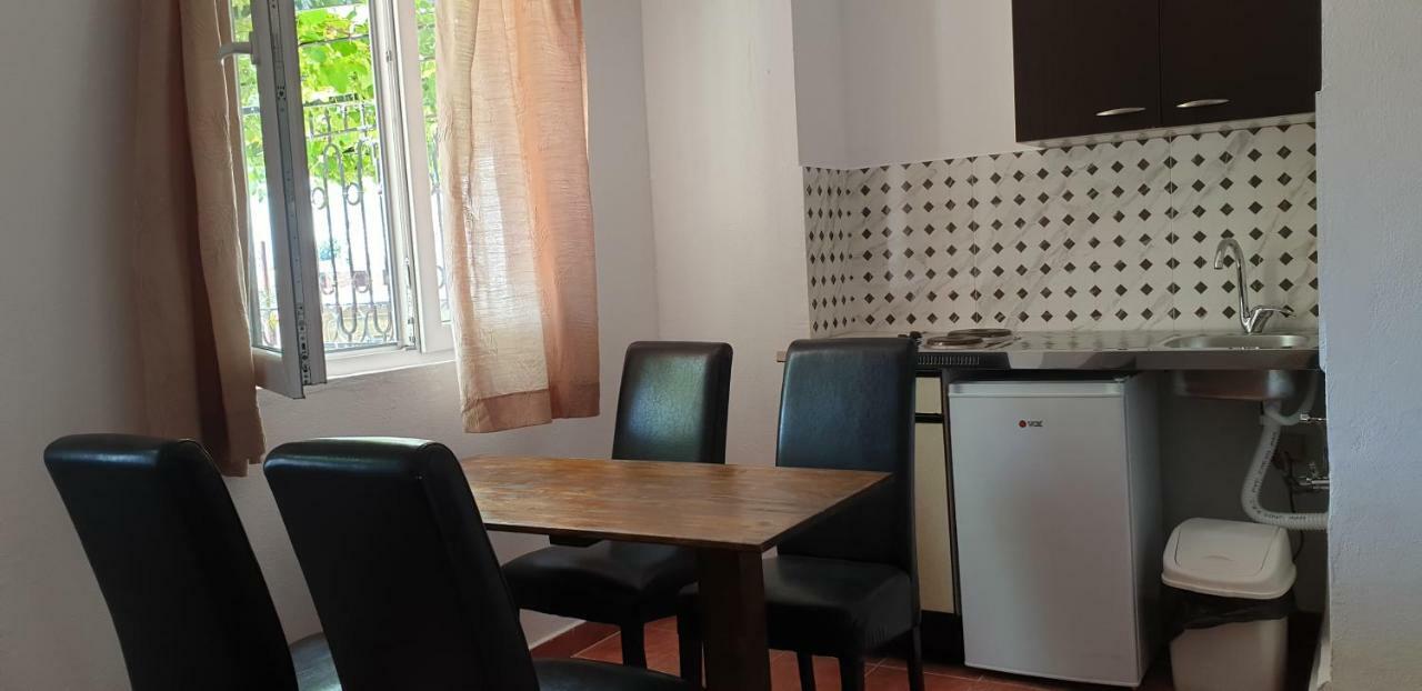 Apartments Prag Ulcinj Eksteriør bilde